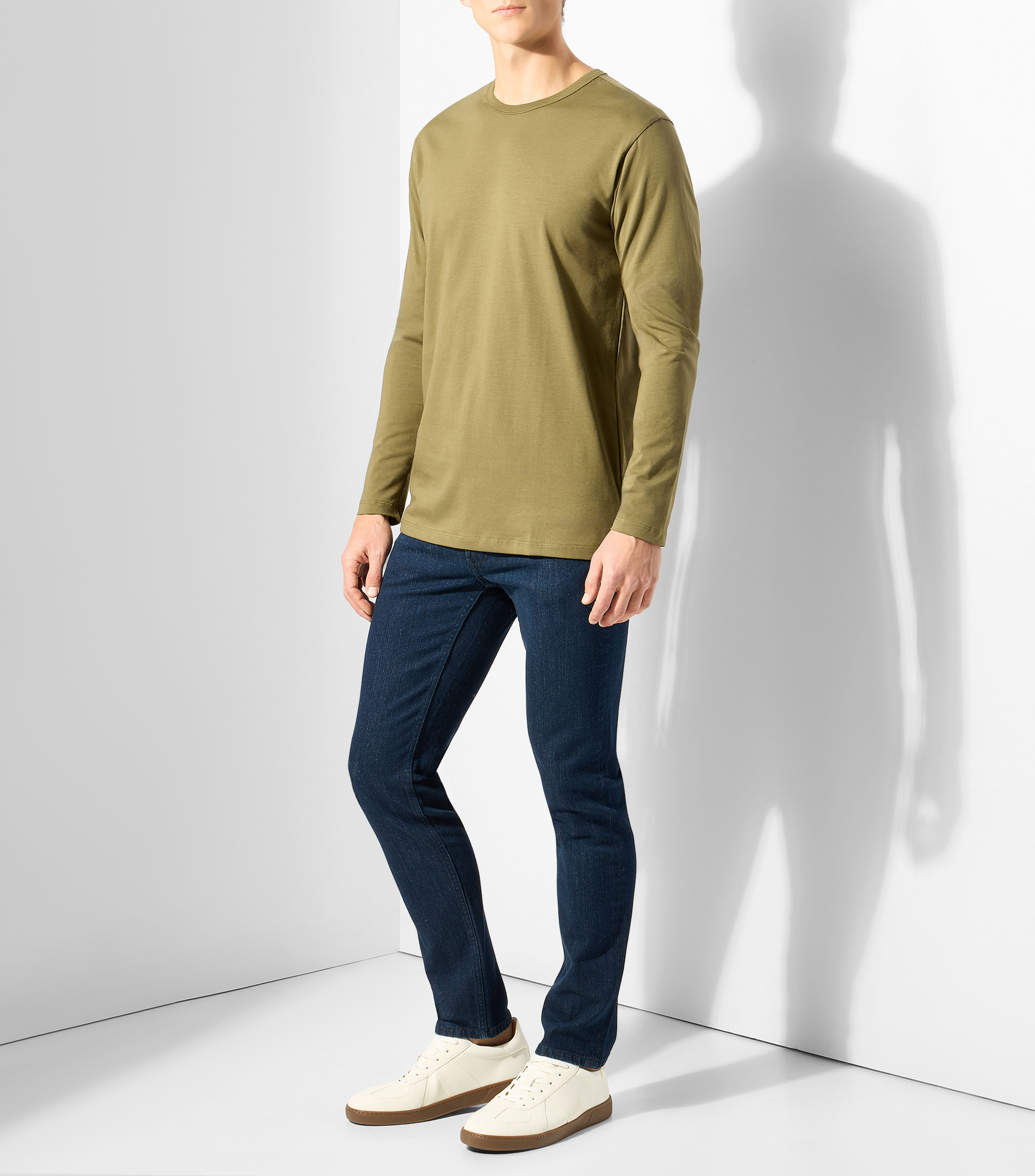 Playera cuello redondo manga larga lisa Hombre